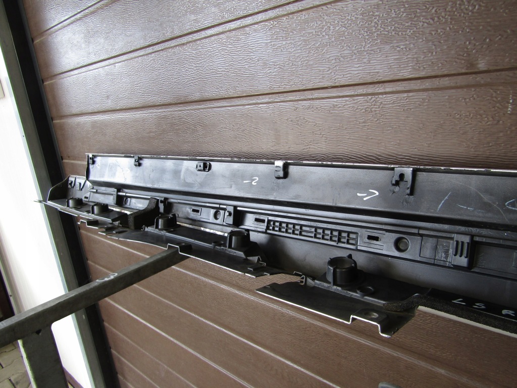 Молдинг поріг правий lexus ls v 5 17- поріг Ціна