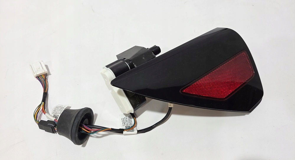 фото №1, Tesla model 3 y крышка зарядки port лампа pj-088