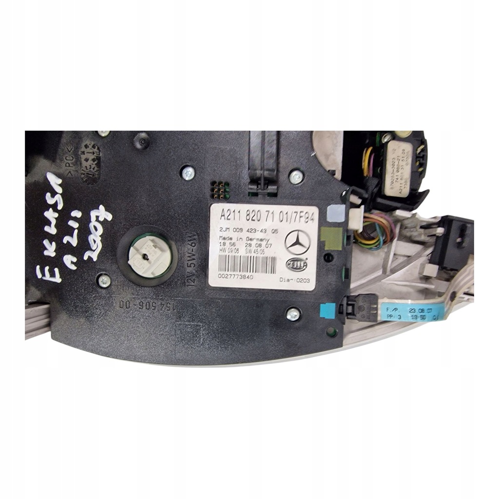 фото №6, Mercedes e-klasa лампа салонная освещение салона потолочный a2118207101