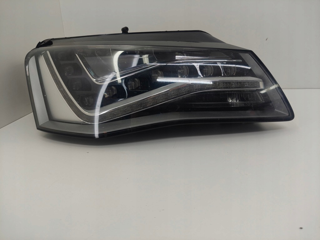 фото №1, Audi a8 d4 лампа правий перед anglik комплектна full led 4h0941004