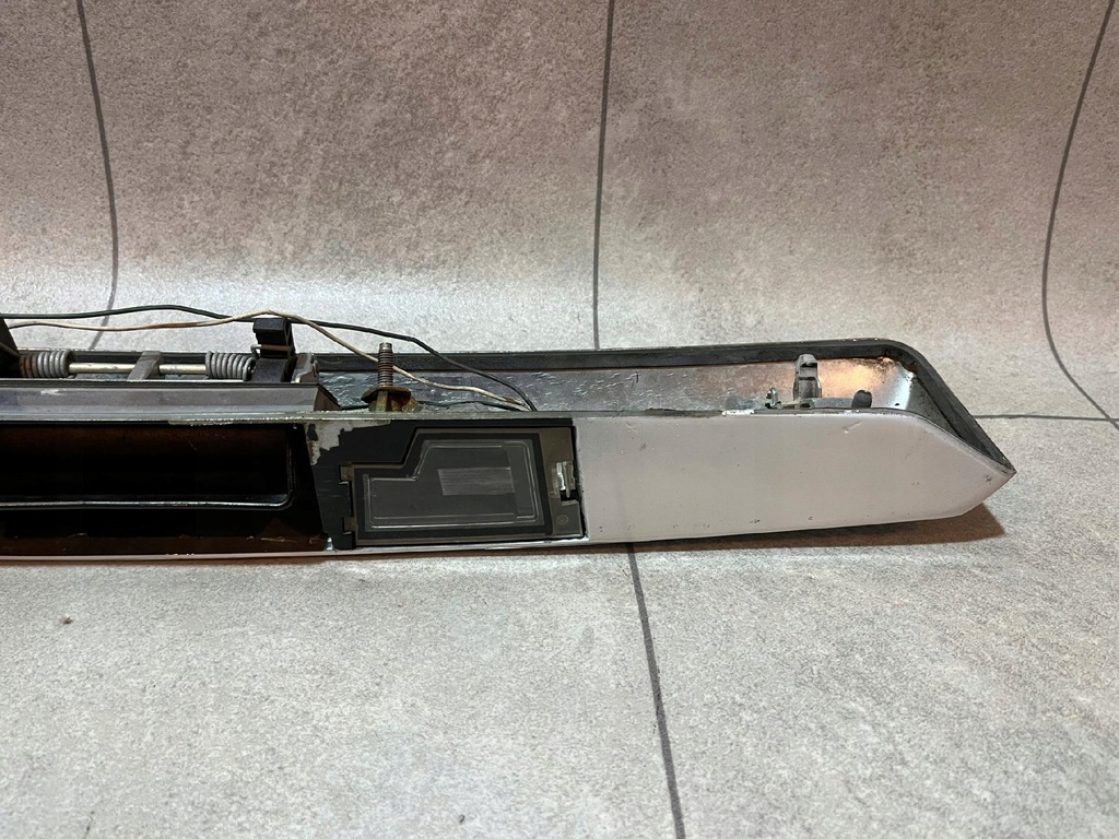 фото №5, Jeep commander xk накладка кришка багажника задня оригінал білий