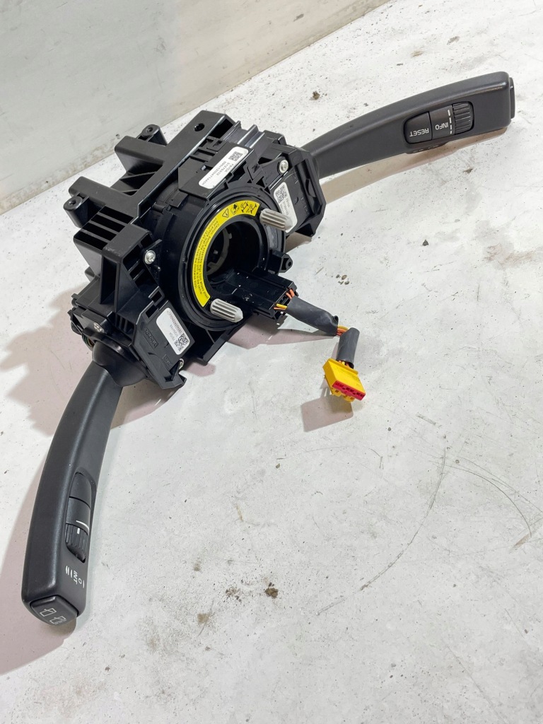 фото №1, Volvo xc60 i переключатель комбинированный 31275332