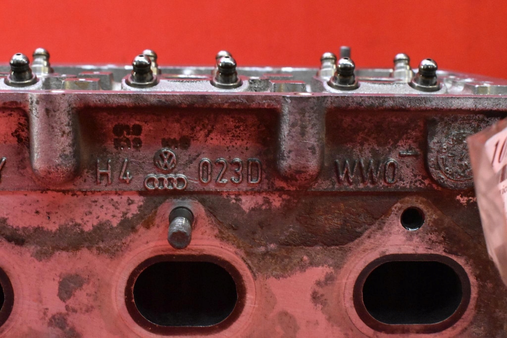 Головка двигателя 036103358f vw bora 1.6 fsi 16v 110 km 98-05 Оригинал