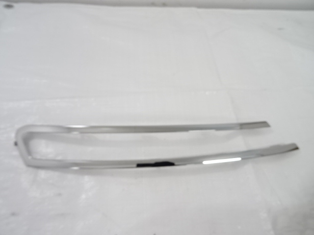 фото №1, Citroen c5 aircross рамка правая хром светодиод 9820295677 nowa