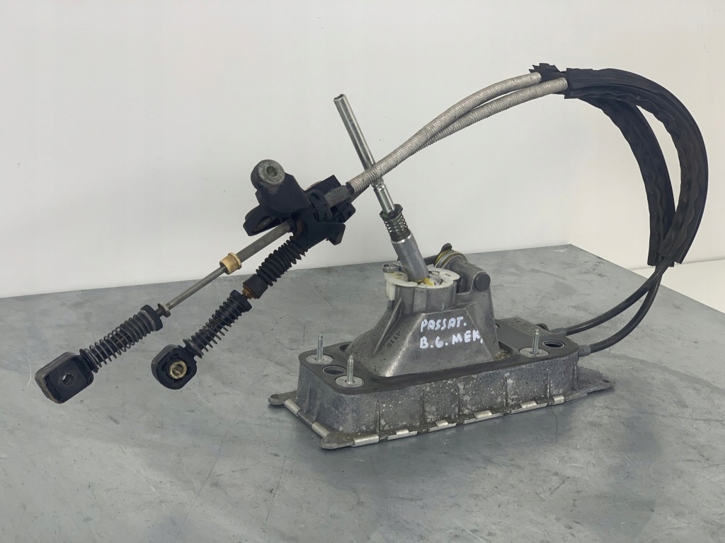 Купити Volkswagen passat b6 2009 перемикачі