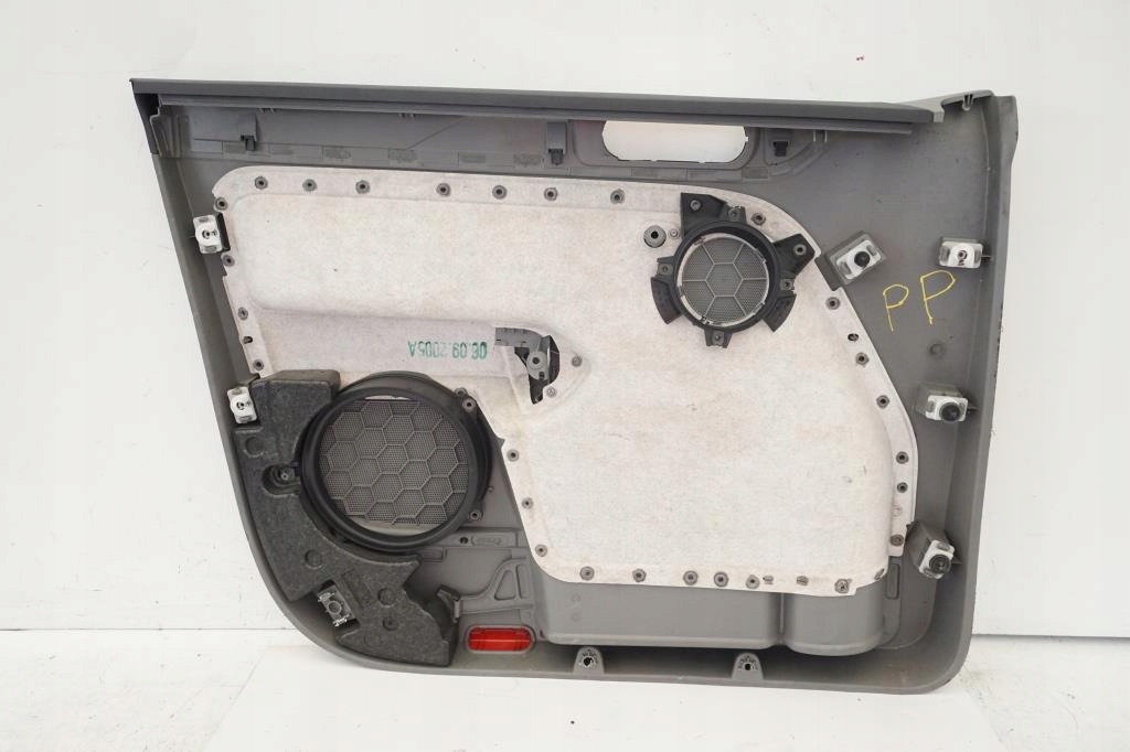 фото №4, Обшивка дверь правый перед vw golf v plus 2.0 fsi