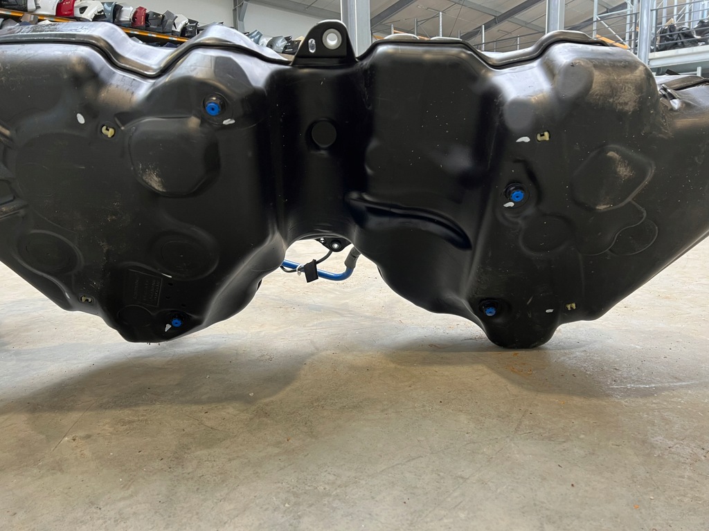 фото №8, Бак топлива mercedes c-klasa w206 дизель c300