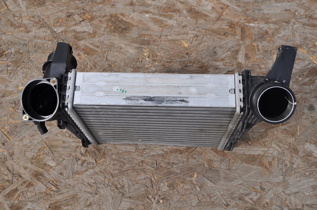 фото №5, Porsche macan 95b lift радиатор воздуха интеркулер 95b145803g