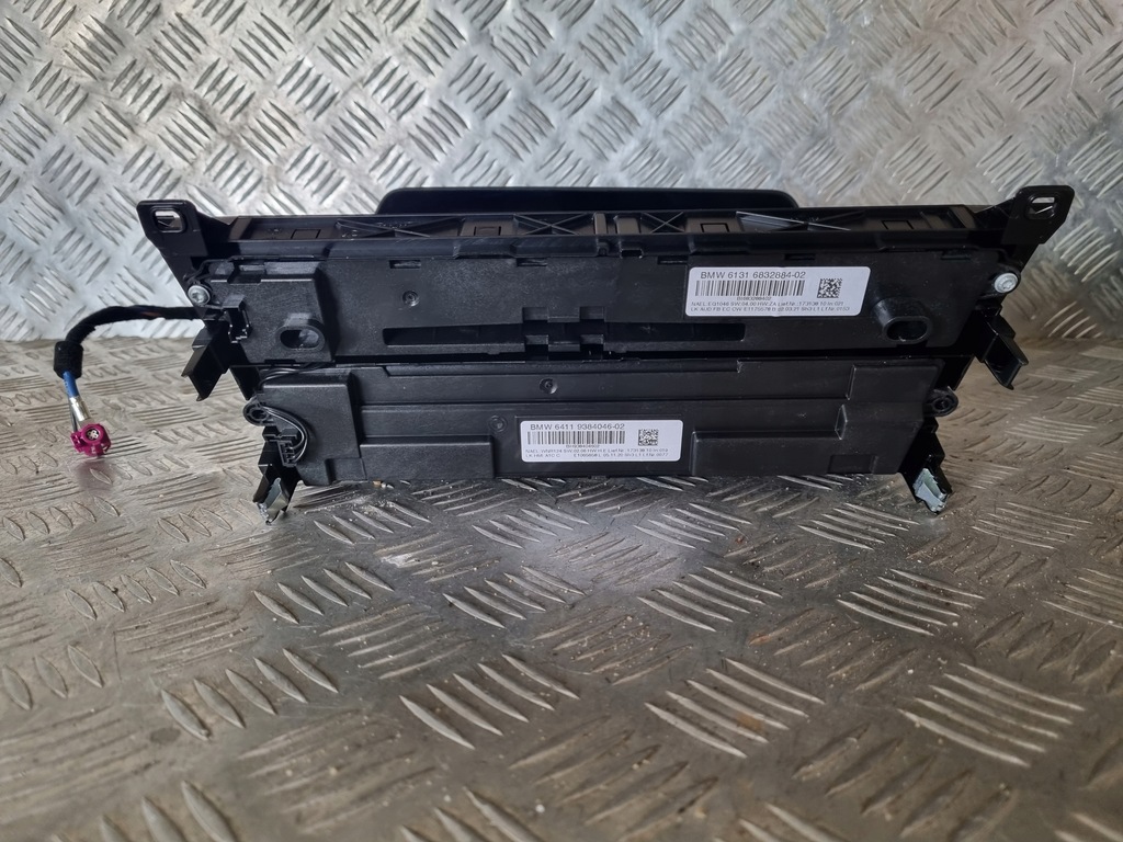 фото №5, Bmw 2 f22 автомагнитола навигация монитор