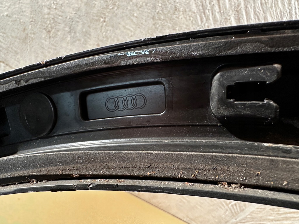 фото №9, Audi q4 e-tron 89a молдинг na крыло правый задняя