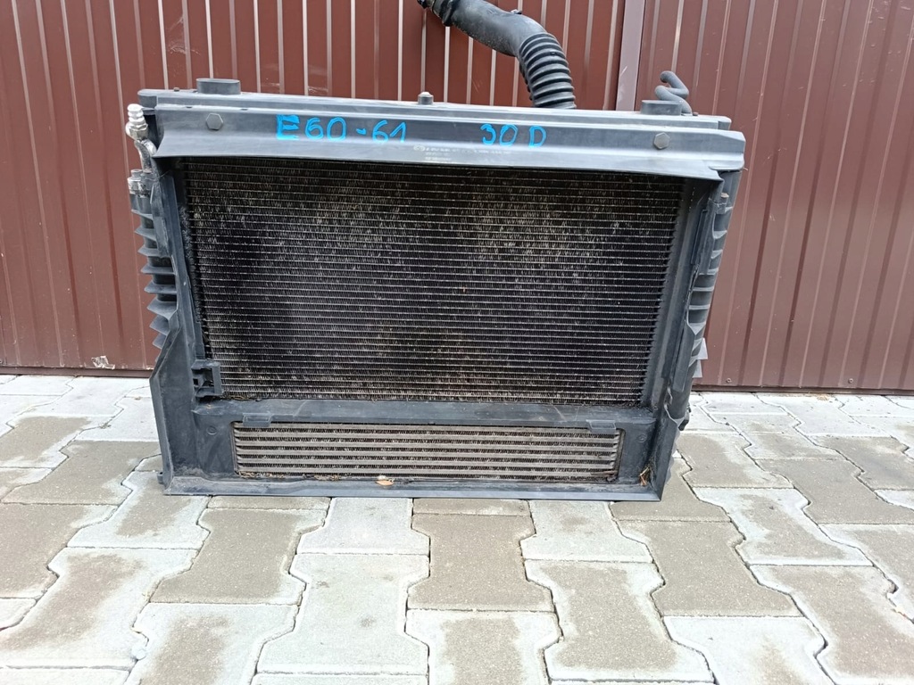 фото №7, Bmw e60 e61 комплект радіатор вентилятор 7787440 7805597 2.0d