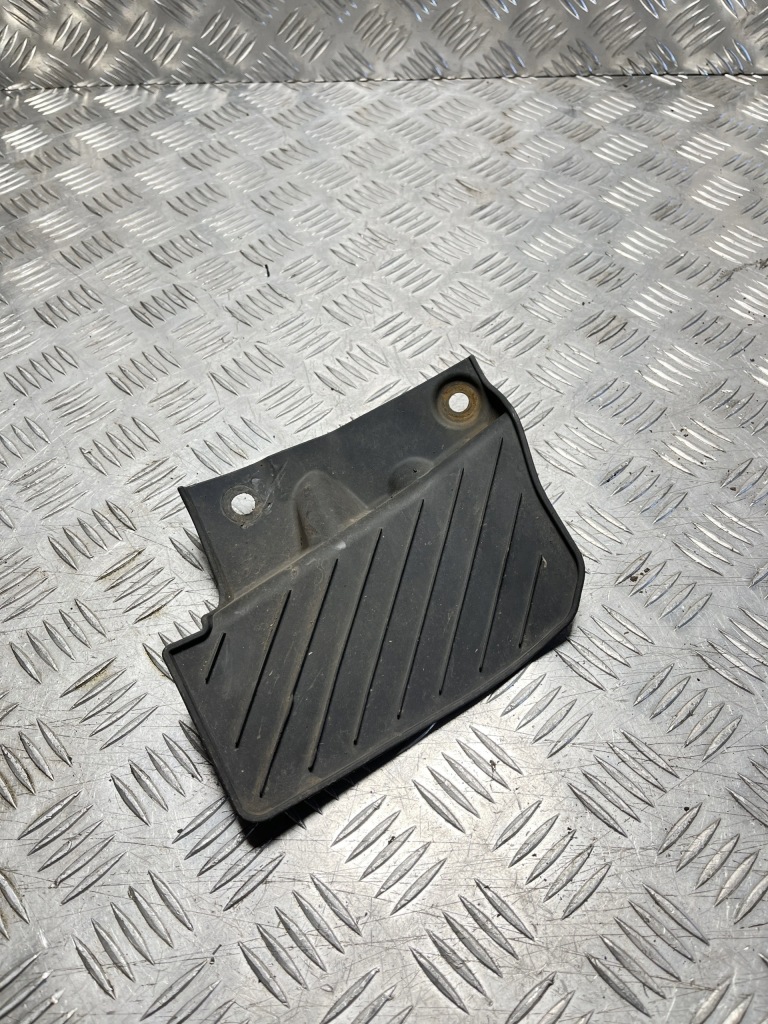 Купити Бризковик задній правий honda hr-v ii 15-