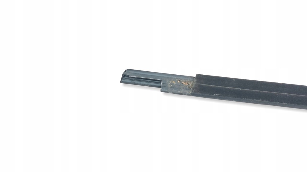 фото №9, Mini countryman u25 2025 молдинг стекло задний