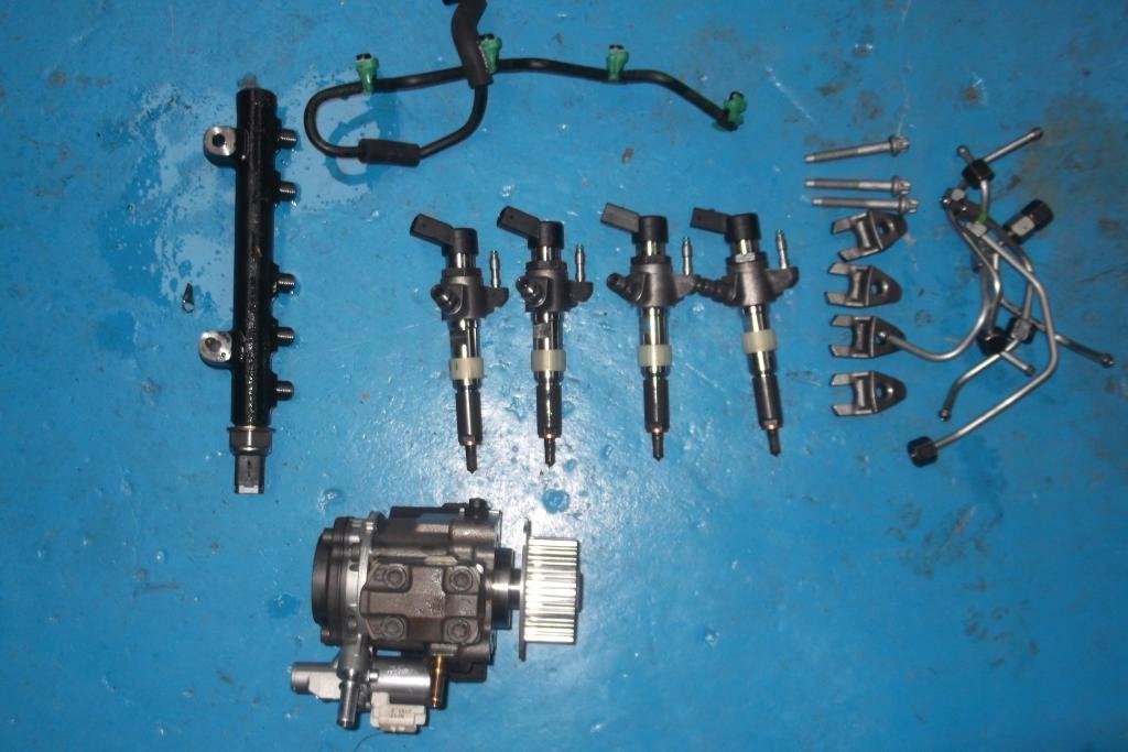 Купити Peugeot насос упорскування continental psa 9672605380