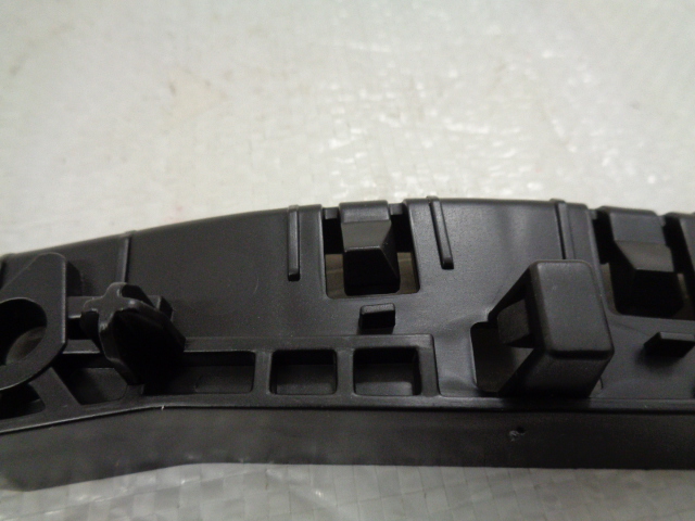 фото №11, Peugeot 308 p5 iii направляющая крыла бампера левый правый передний новый комплект