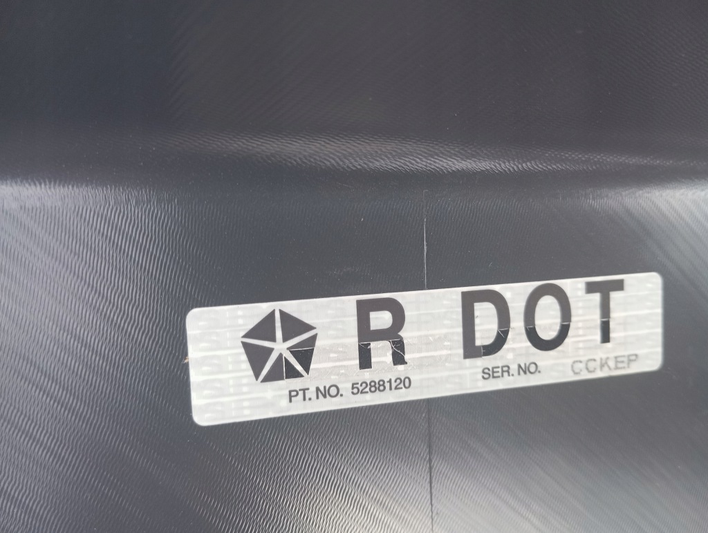 Бампер перед передній dodge nitro 5kf92trmbb новий оригінал Зі Шроту