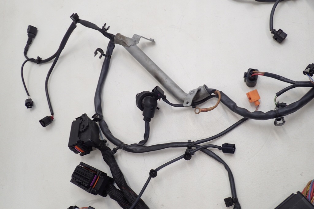 фото №5, Audi a8 w12 6.3fsi жгут двигателя 4h1971713ba