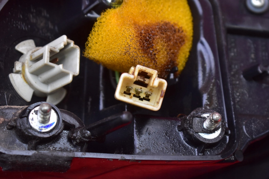 фото №8, Лампа ліва задня задня mazda 6 2 ii gh kombi 07-12