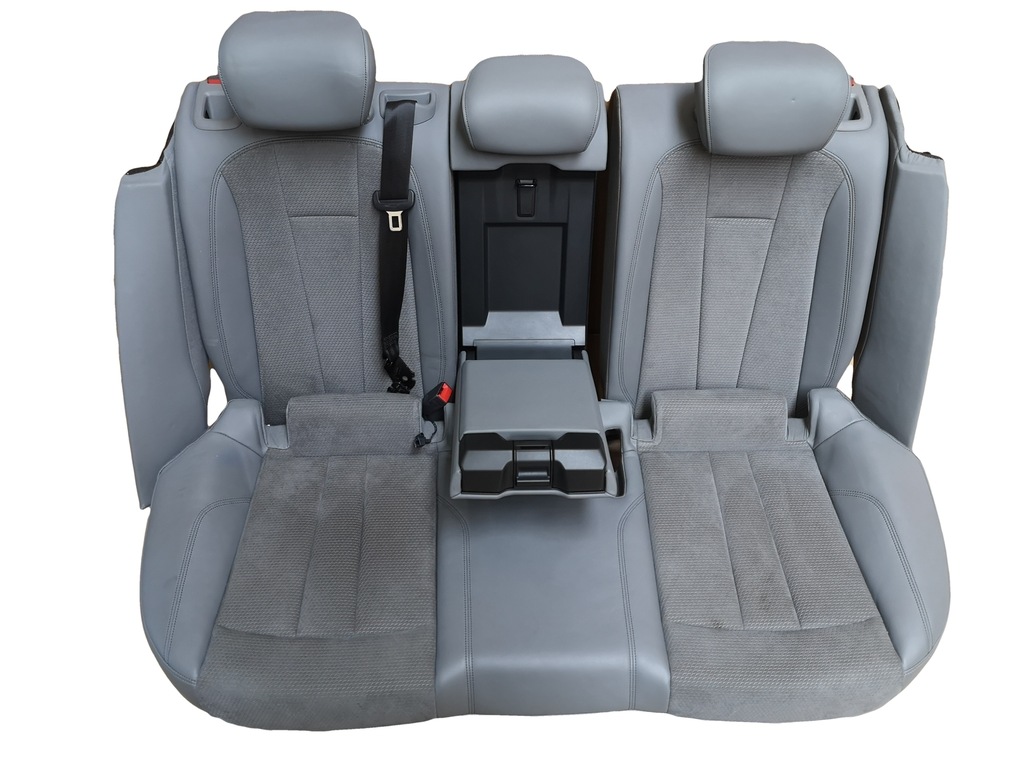 фото №1, Audi a4 8w b9 sedan заднє сидіння шкіра