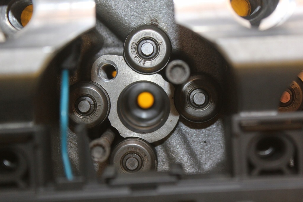 фото №14, Головка vw passat b6 audi a3 8p seat leon ii 2.0 tdi 16 v bmr 03g103373a