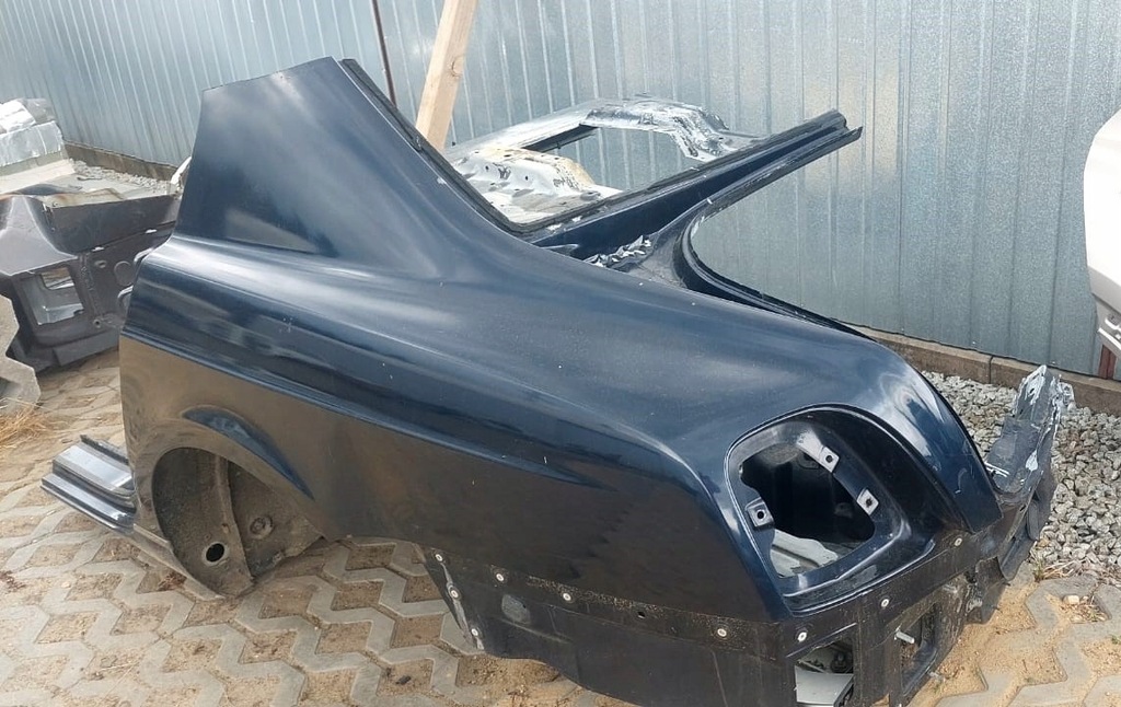 фото №1, Bentley continental flying spur чверть крила