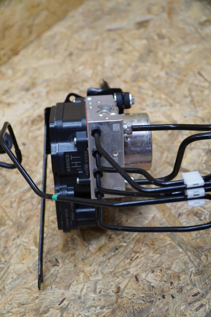 Купить Насос abs 89541-47040 44540-52c50 lexus lbx nowa 0km 24r оригинал 1.5 hybid