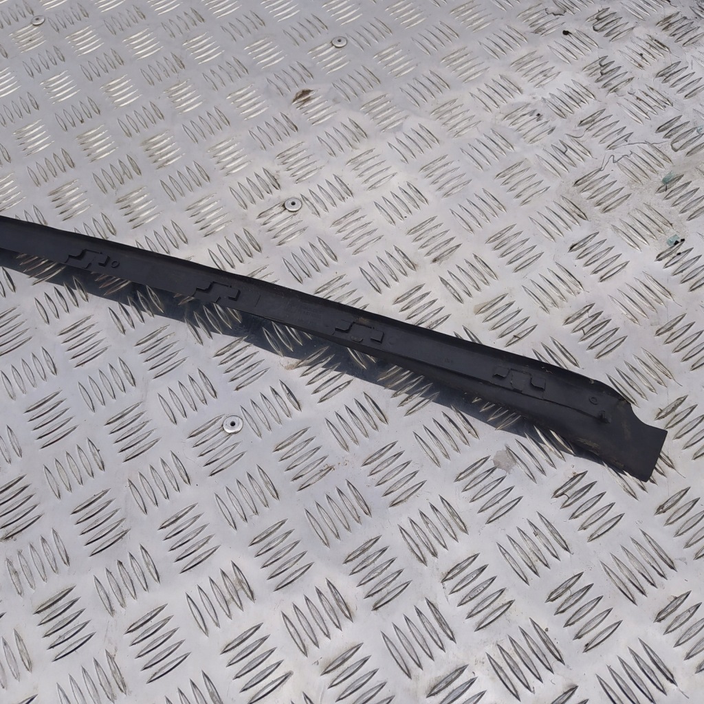 фото №5, Молдинг стекло правая seat ibiza iv 5d 2008- 6j0854320