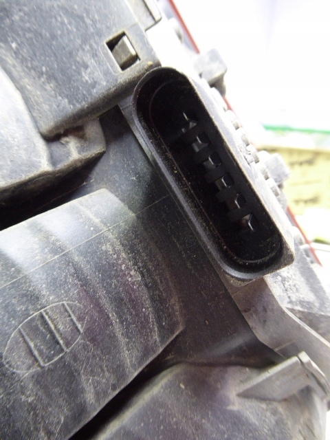 фото №8, Transporter t5 lift 09-15 лампа задняя левая w крыло