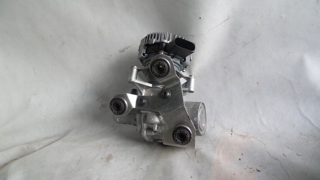 фото №6, Audi q7 контейнер давления e-tron 4m1614307c клапан давления q8 a8