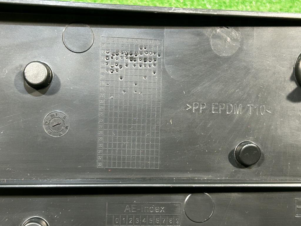 Mercedes a-klasa w176 рестайлинг  рамка подставка номерного знака регистрационный Цена