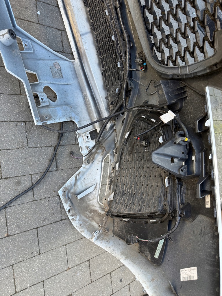 Jaguar f-pace lift x761 бампер передній Зі Шроту