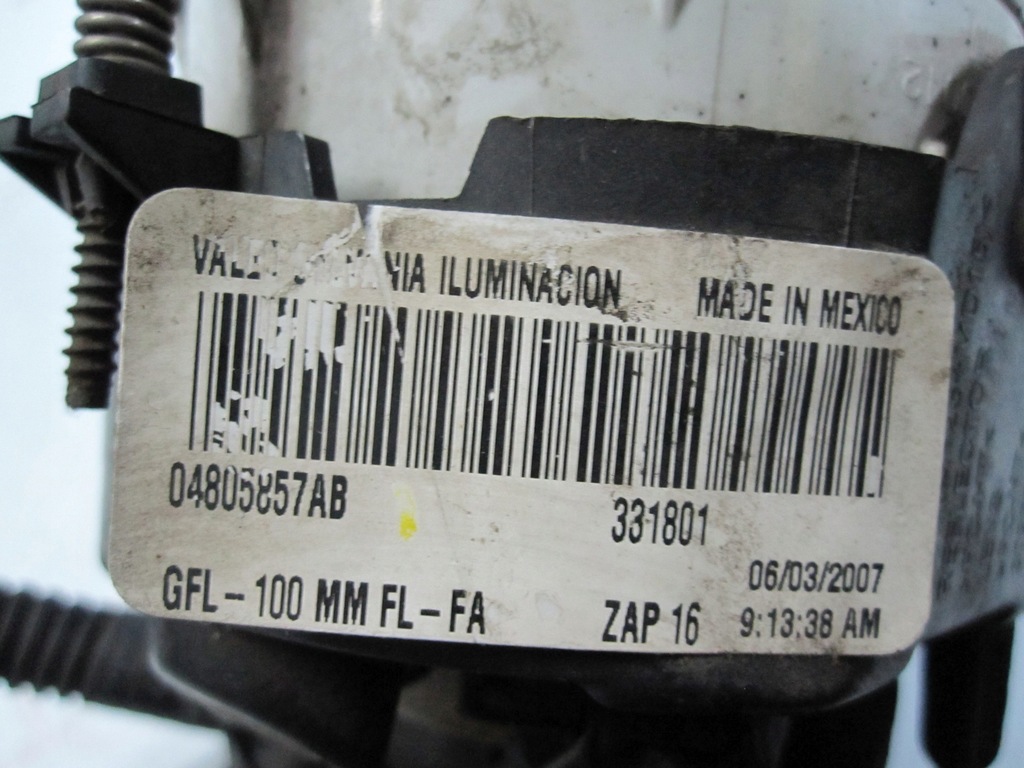 фото №7, Dodge nitro 08r противотуманная фара правый 04805857ab