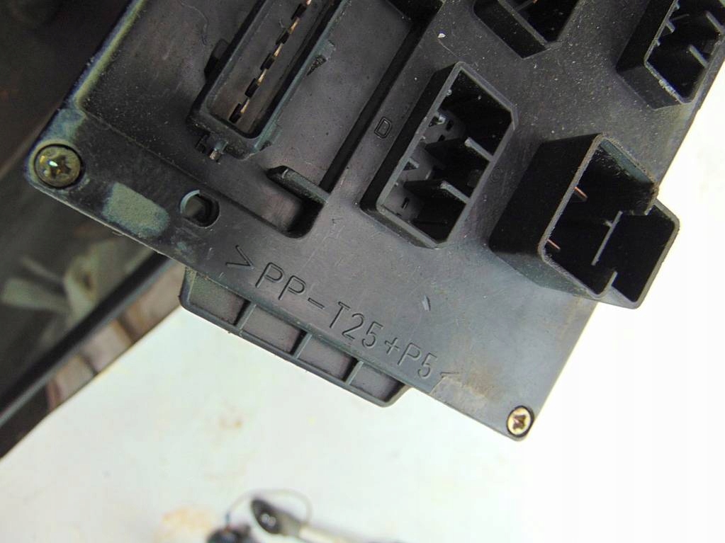 фото №7, Iveco magirus 260-30 2005r коробка запобіжників