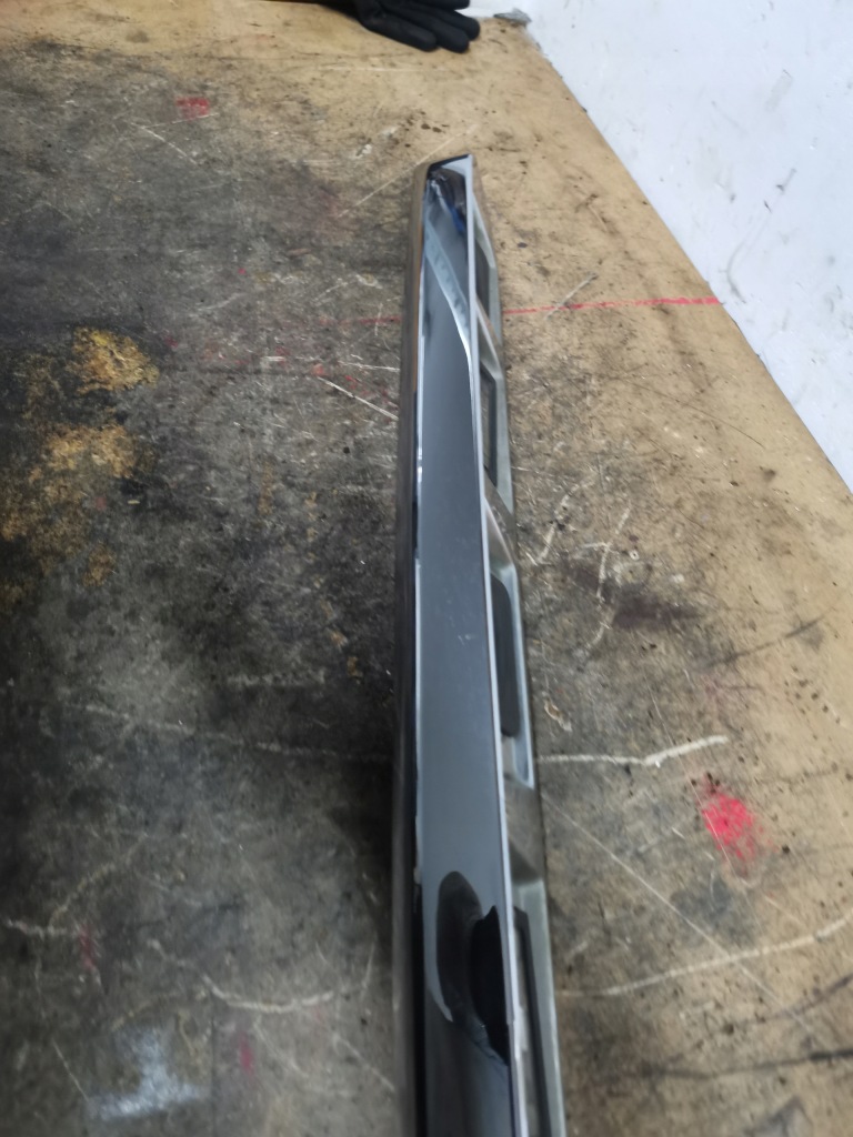 фото №4, Накладка кришки багажника хром renault laguna iii kombi комплектна