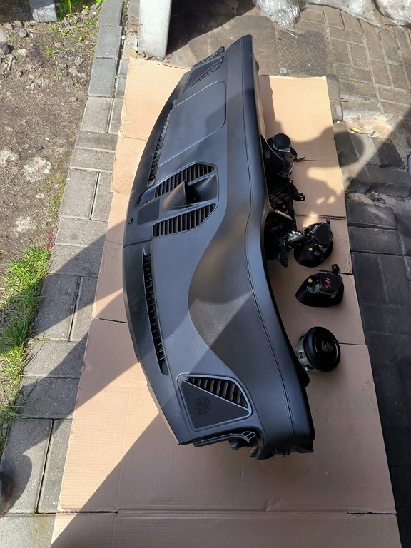 фото №8, Porsche 911 991 997 приборная панель консоль ремни air bag комплект