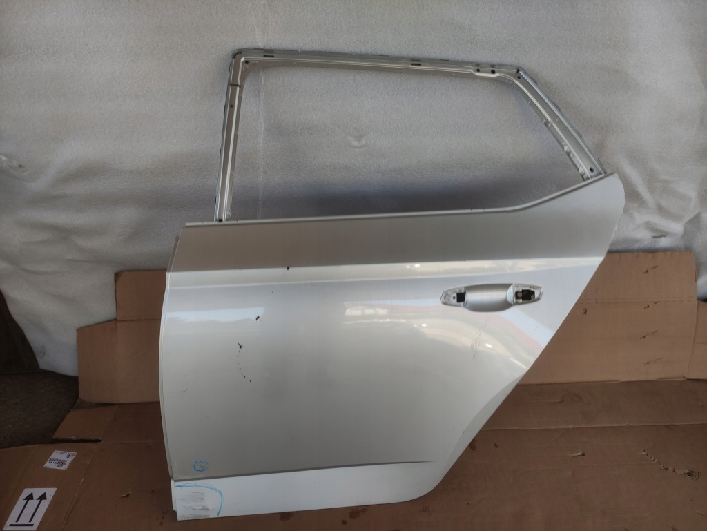 фото №1, Skoda fabia дверь левый задняя задние hb iii 3