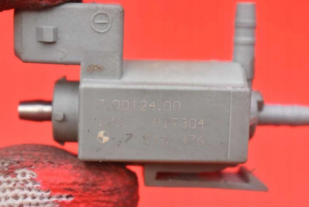 Клапан вакууму 7516376 bmw e65 3.5 v8 272 km 01-05 Київ