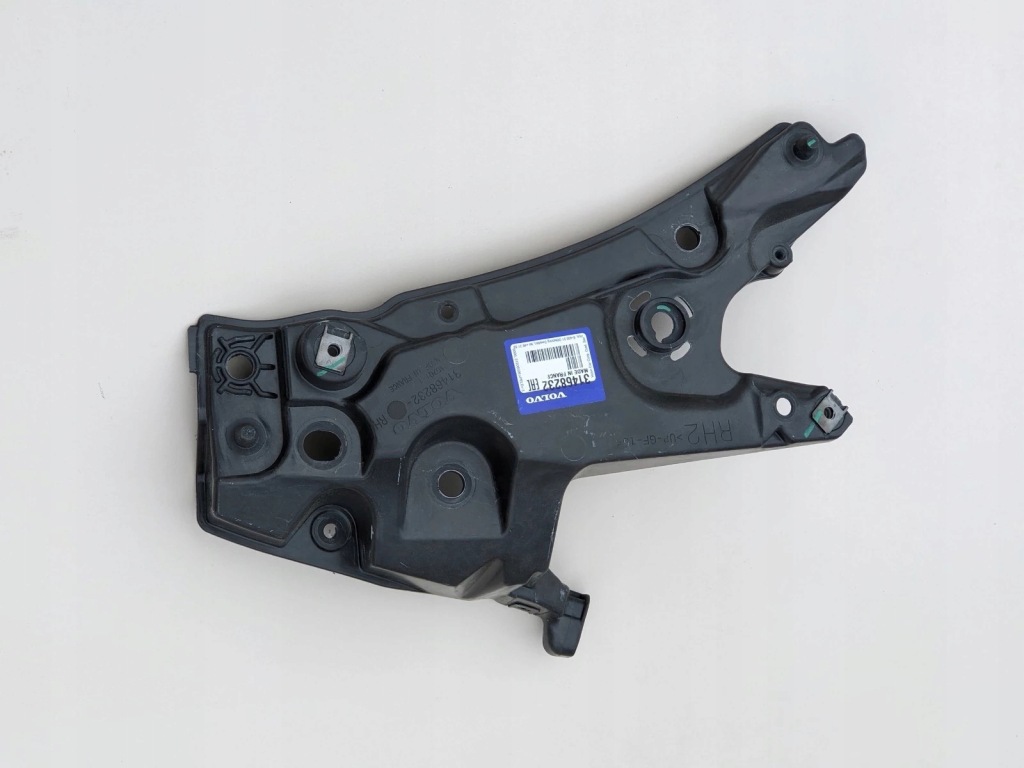 Кронштейн   кронштейн крила правий перед volvo v60 s60 2019- оригінальний номер 31468232 Оригінал