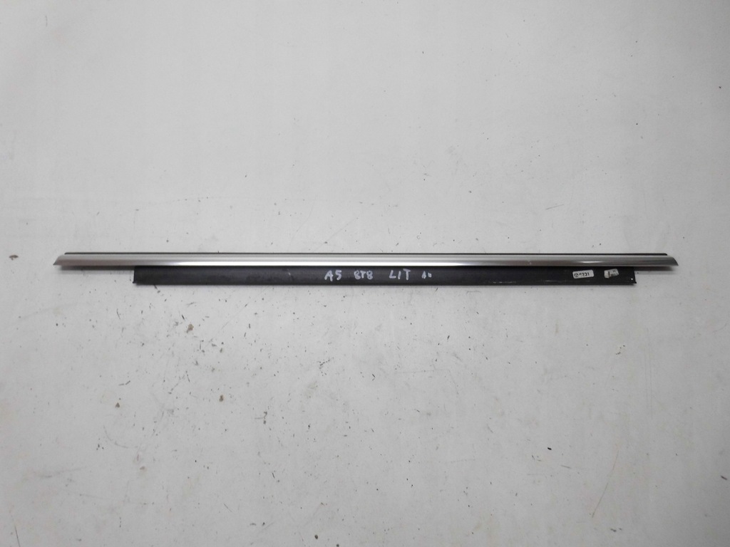 фото №1, Молдинг уплотнитель стекло дверь 8t8853763f a5 8t sportback левая задняя хром