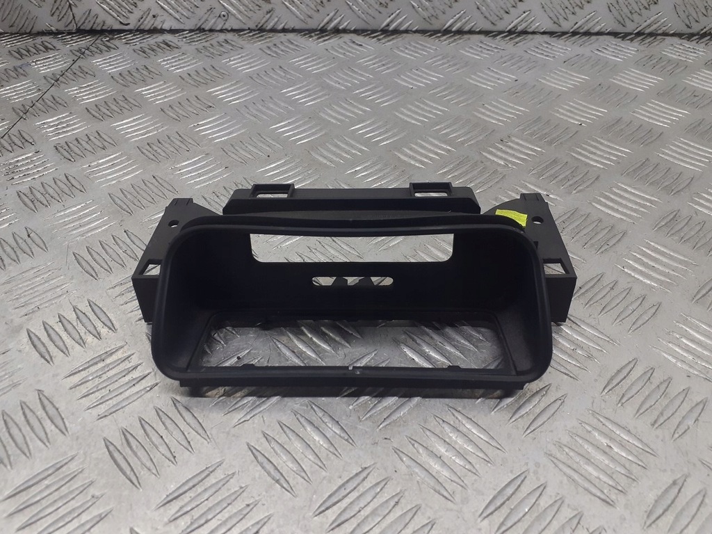 фото №1, Рамка дисплея renault clio ii 1.2 8200069064