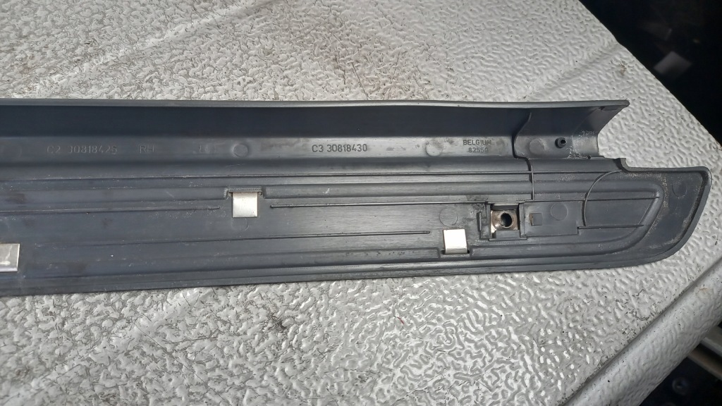 фото №5, Молдинг поріг ліва volvo v40 1.9dci 02r kombi