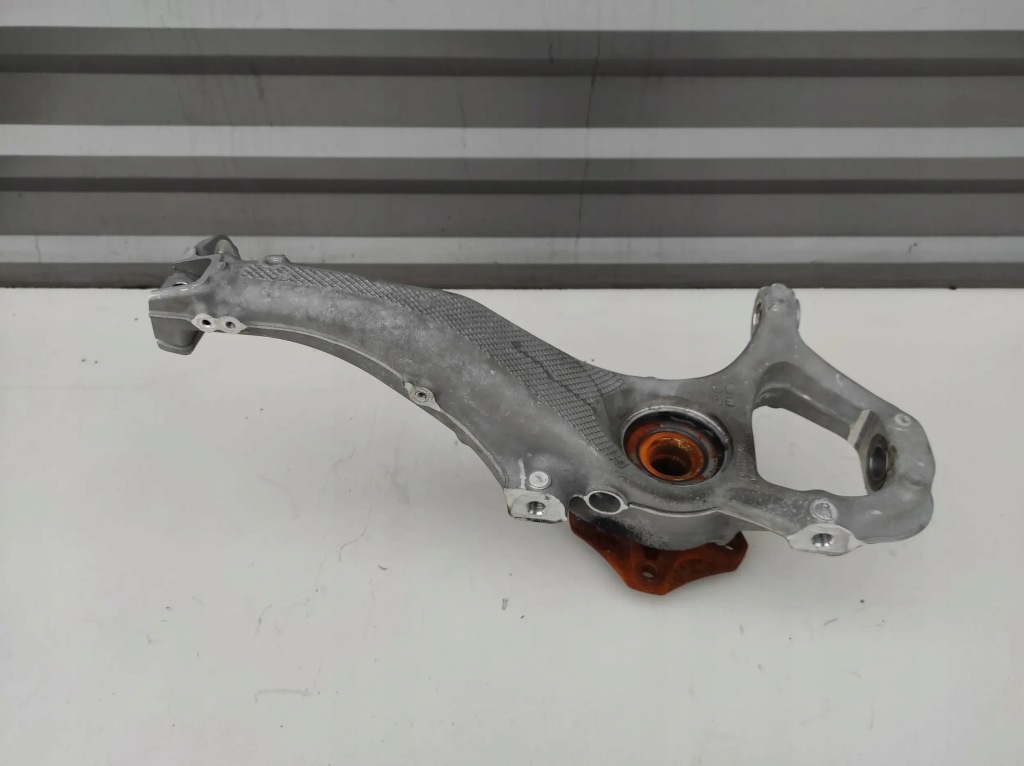 фото №1, Поворотний кулак передня перед права porsche taycan 9j1407246b