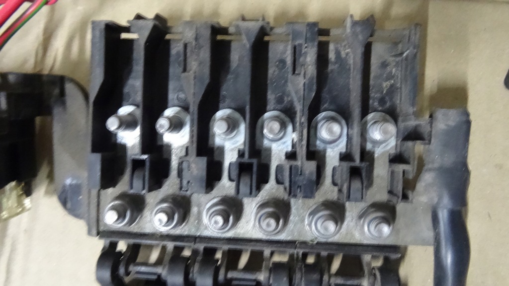 фото №4, Roomster 1.9 tdi коробка предохранителей