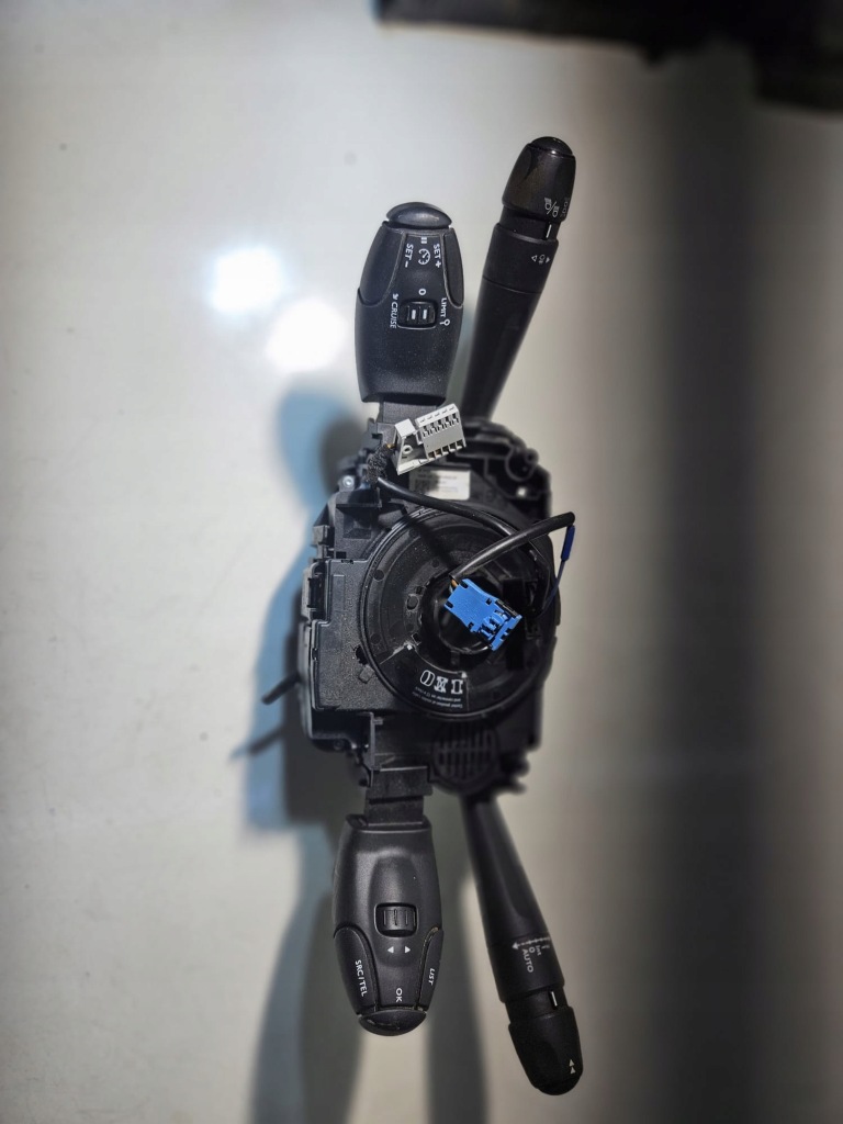 фото №1, Переключатель комбинированный kombajn peugeot expert iii 98262688zd