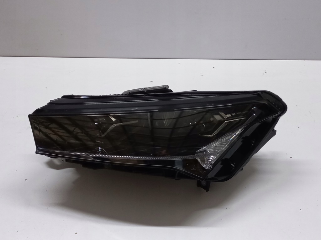 фото №13, Skoda enyaq 5lb лампа full led crystal light 20-23