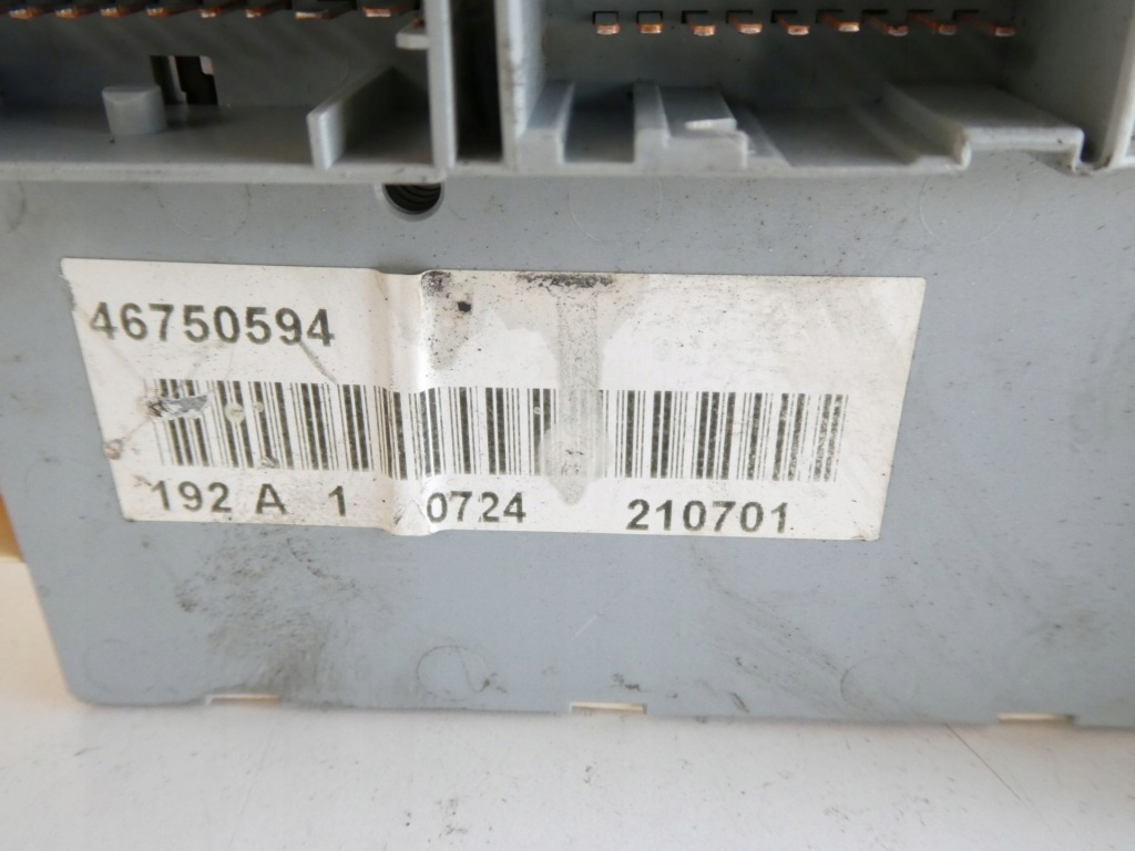Модуль коробка предохранителей fiat stilo 46797609 46750594 46778898 51715858 с Разборки