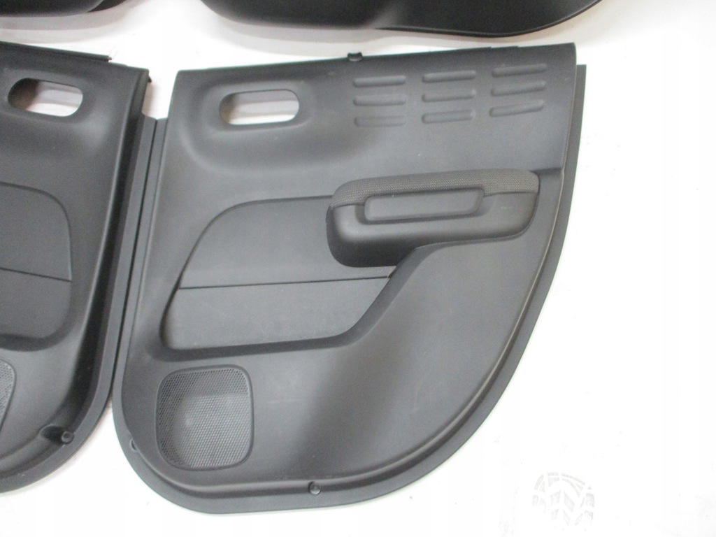 фото №5, Оббивка двері citroen c3 aircross 20r шторки