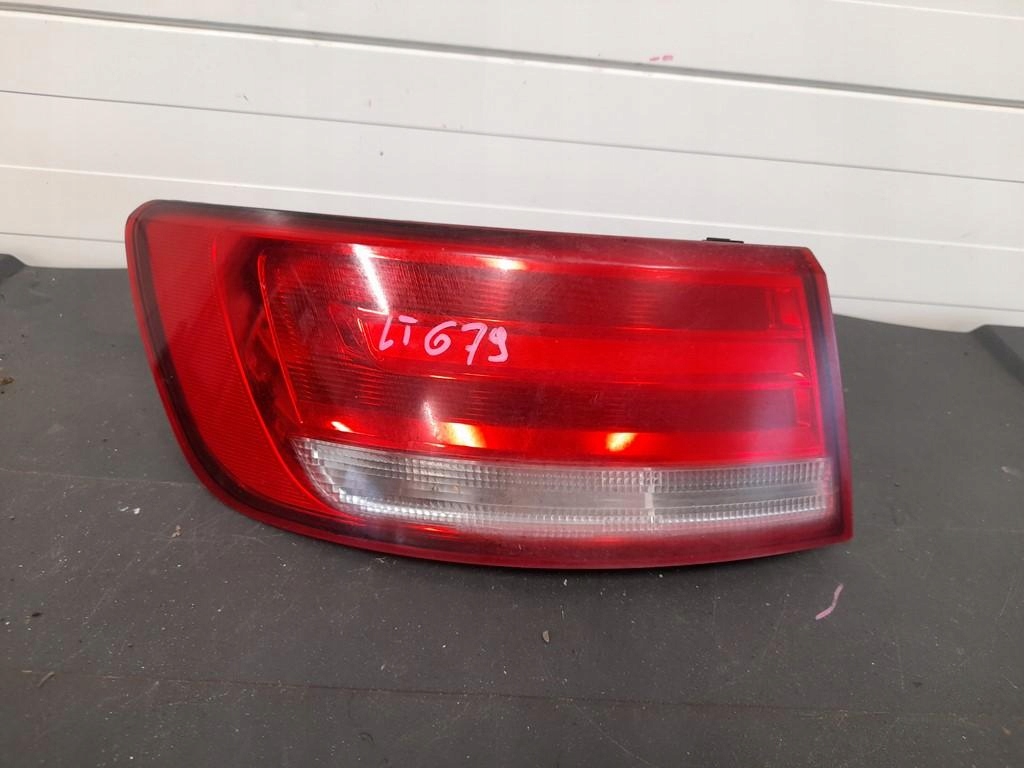 фото №1, Лампа задняя левая audi a4 b9 sedan