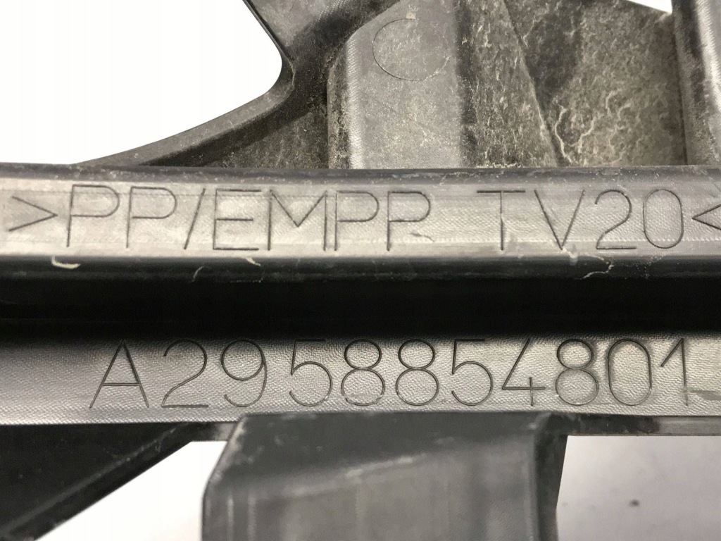 фото №7, Решётка бампера перед средняя mercedes eqe v295 w295 amg a2958854801