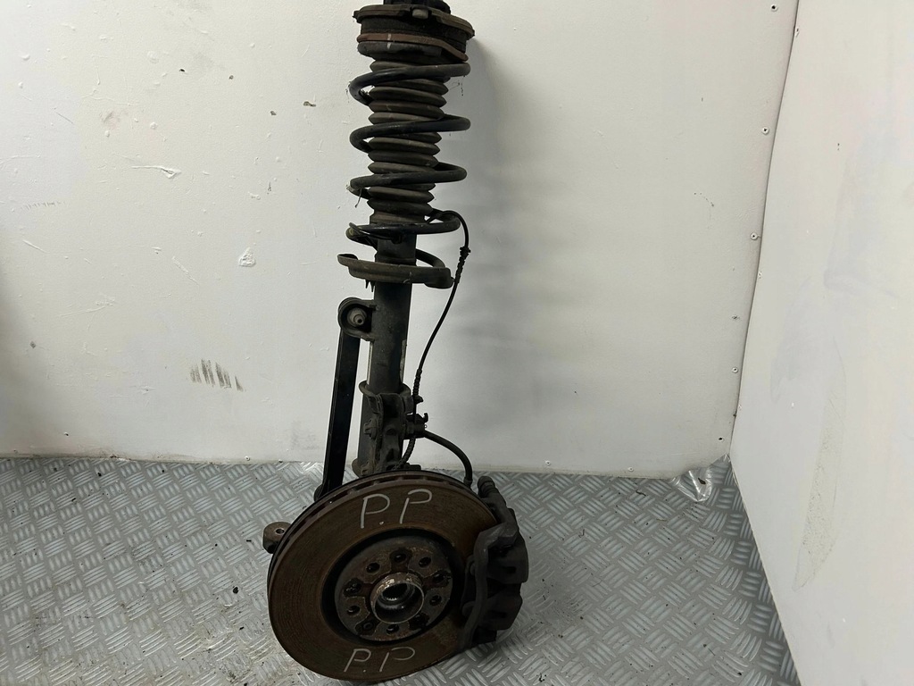 фото №1, Поворотный кулак амортизатор правый перед jeep renegade 1.4